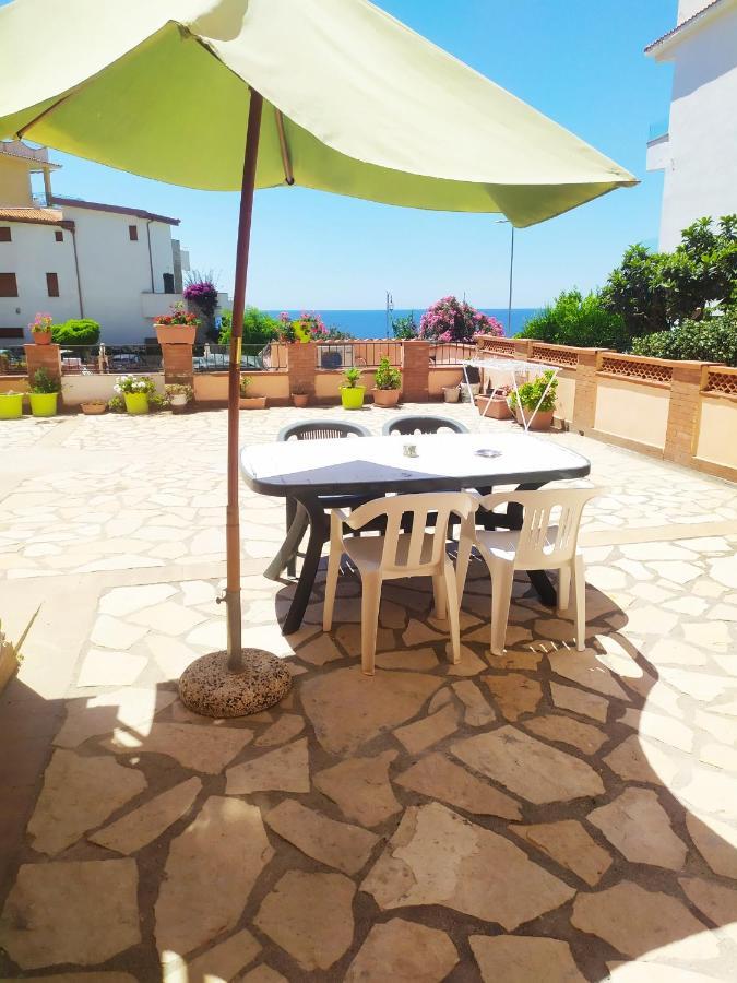 La Terrazza Sul Mare Hotel Marina di Camerota Bagian luar foto