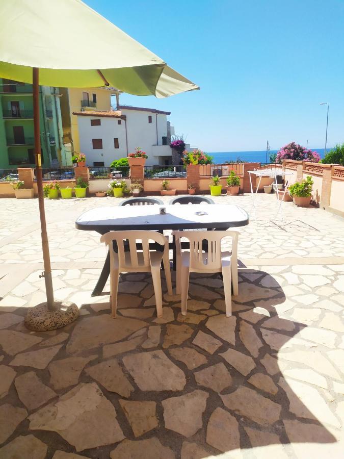 La Terrazza Sul Mare Hotel Marina di Camerota Bagian luar foto